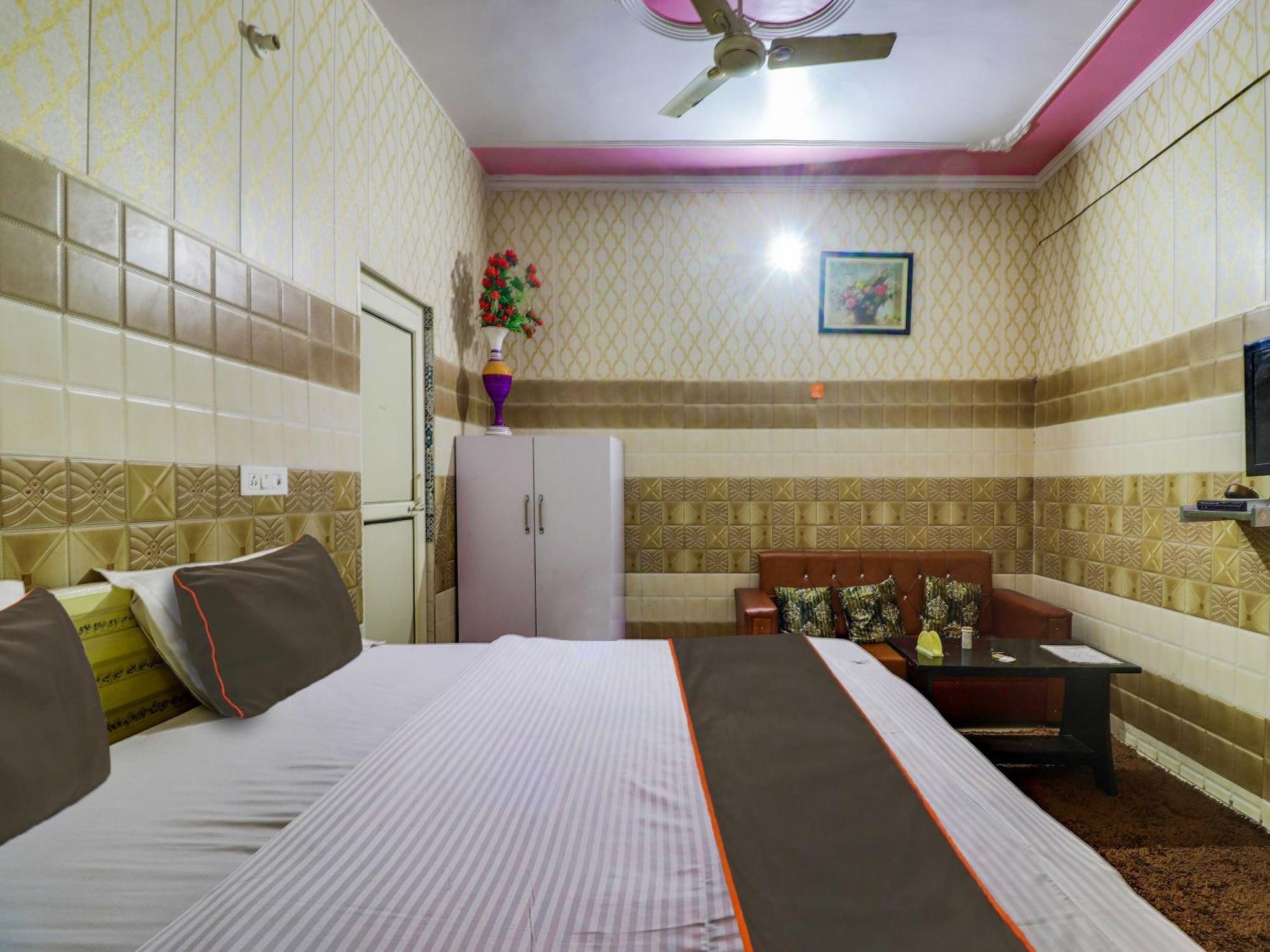 Collection O Paradise And Restaurant Hotel Kashipur Eksteriør billede